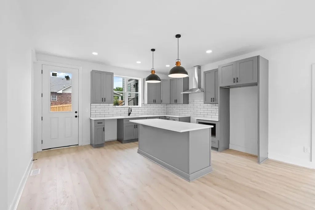 3123 River Drive Nashville TN 37218