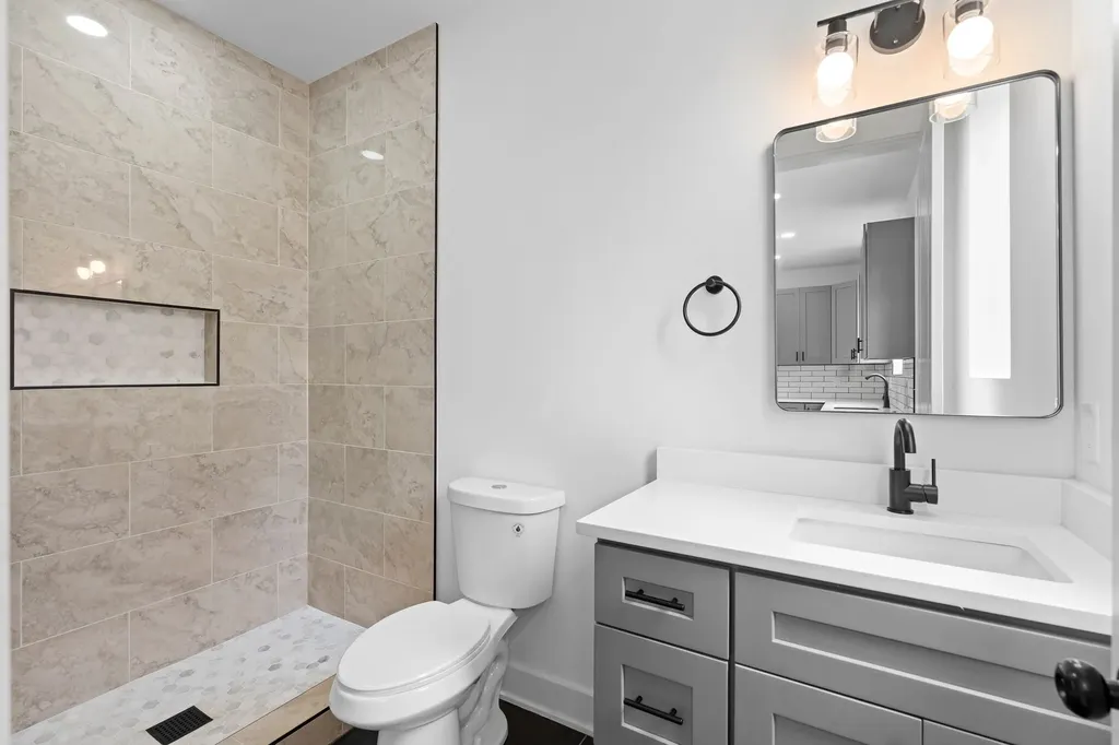 3123 River Drive Nashville TN 37218