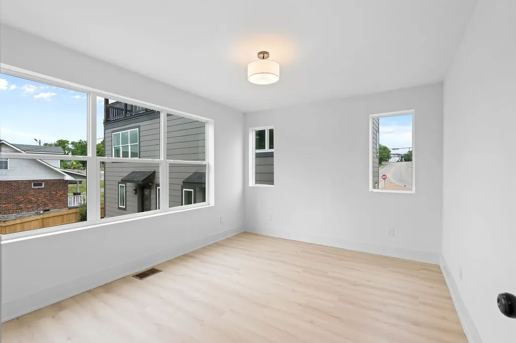 3123 River Drive Nashville TN 37218