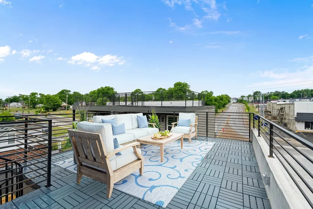 3123 River Drive Nashville TN 37218