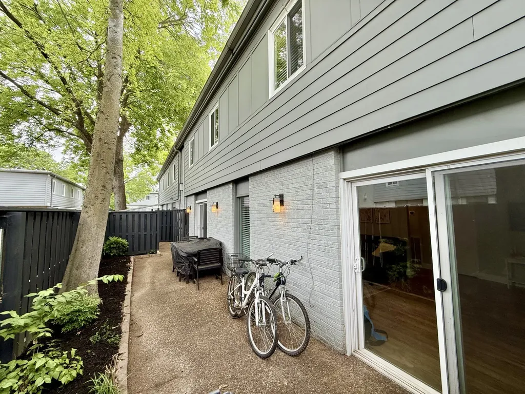 1900 Richard Jones Road Nashville TN 37215