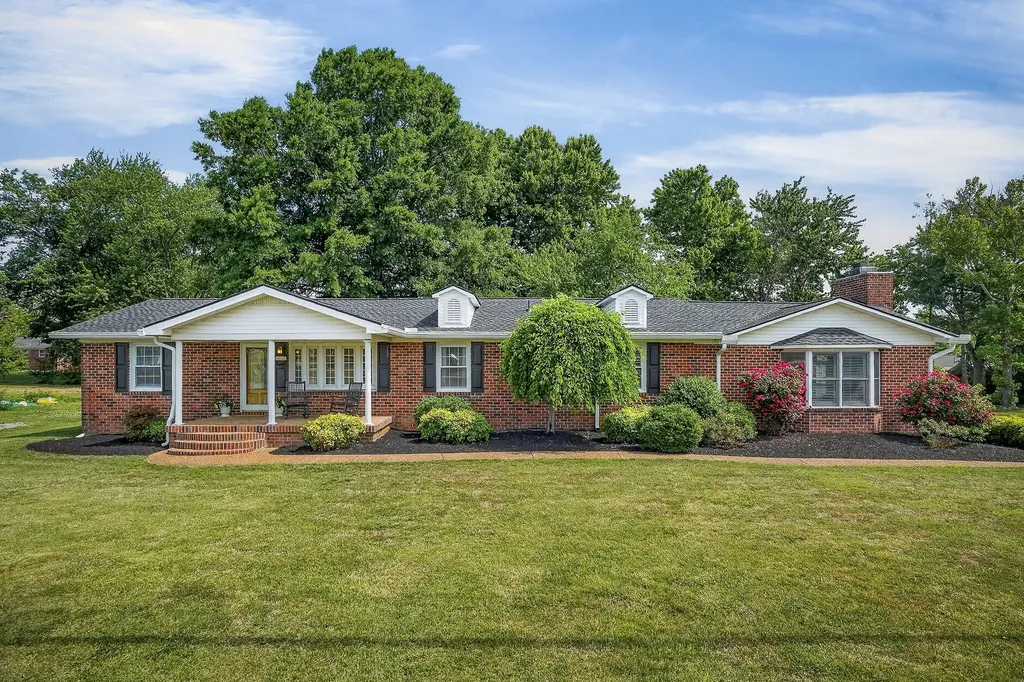 708 Dry Creek Road Smithville TN 37166