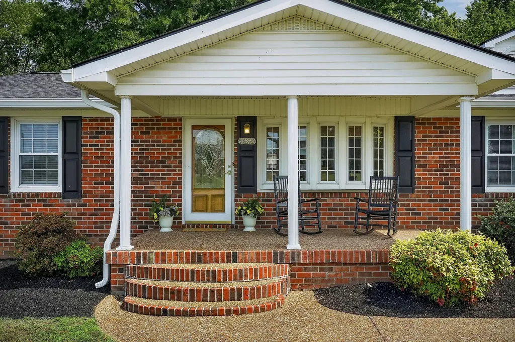 708 Dry Creek Road Smithville TN 37166