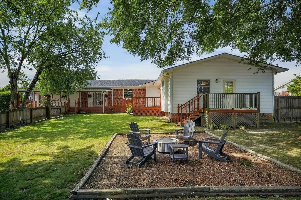 708 Dry Creek Road Smithville TN 37166