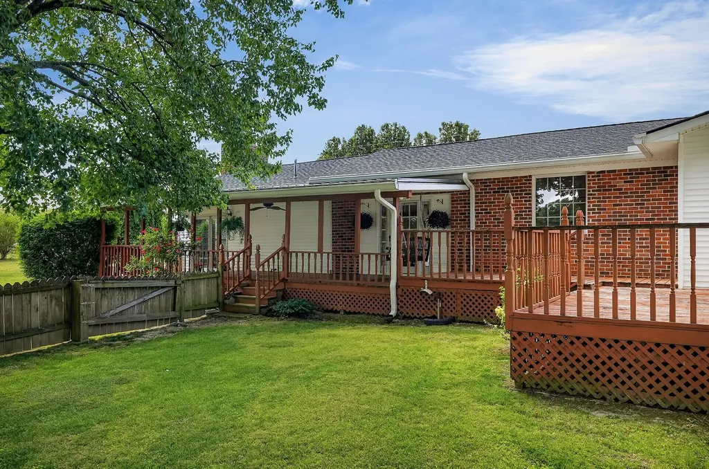 708 Dry Creek Road Smithville TN 37166