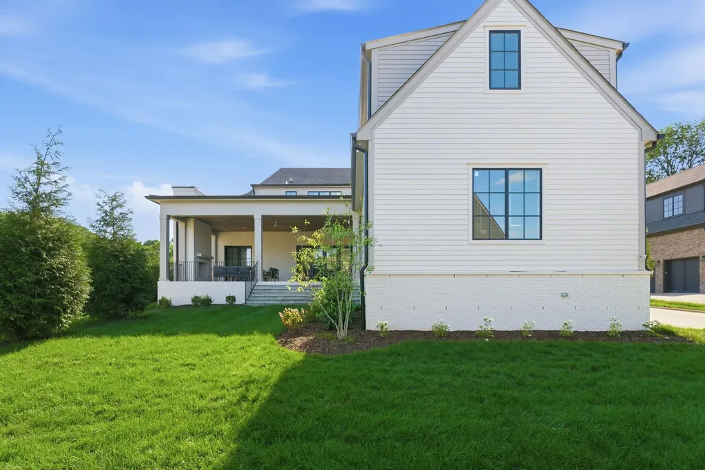 4520 Belmont Park Terrace Nashville TN 37215