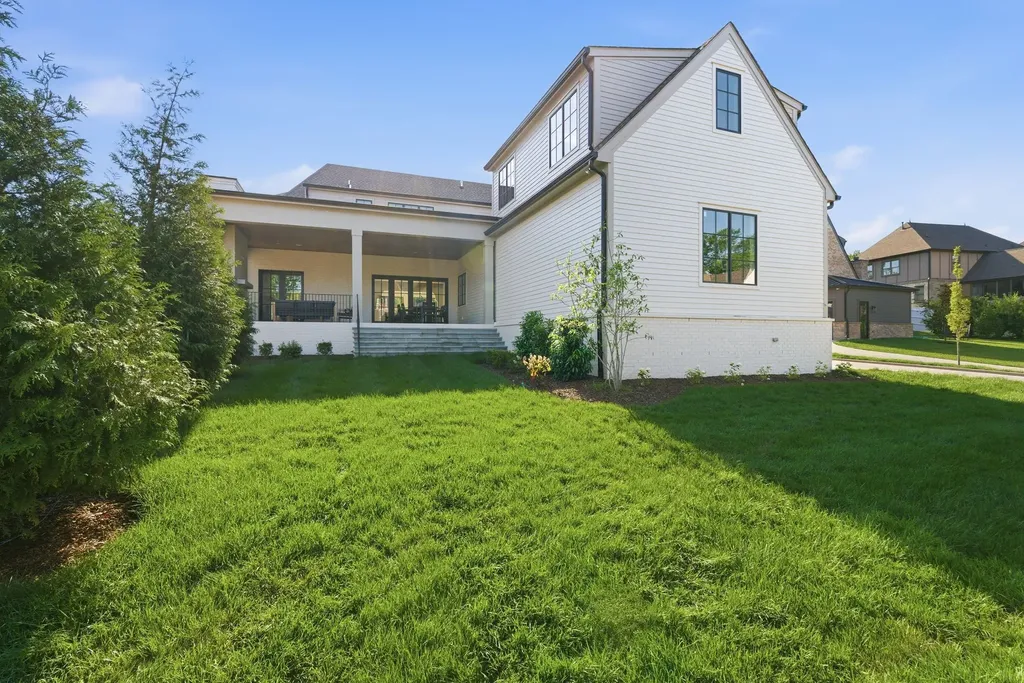4520 Belmont Park Terrace Nashville TN 37215