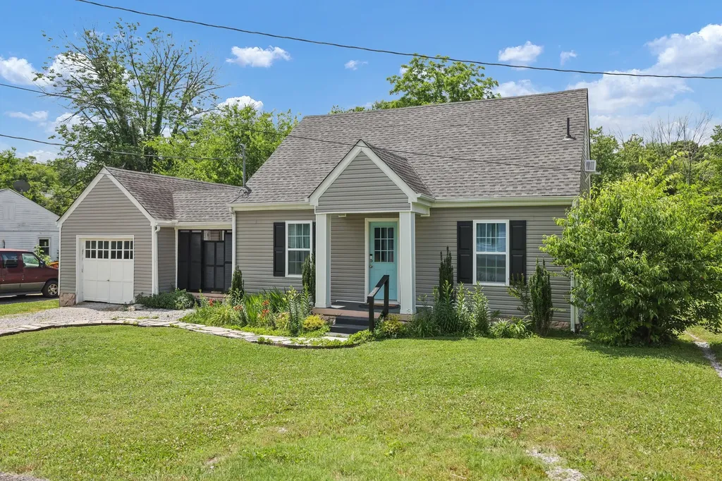 336 W End Ave, N Lewisburg TN 37091