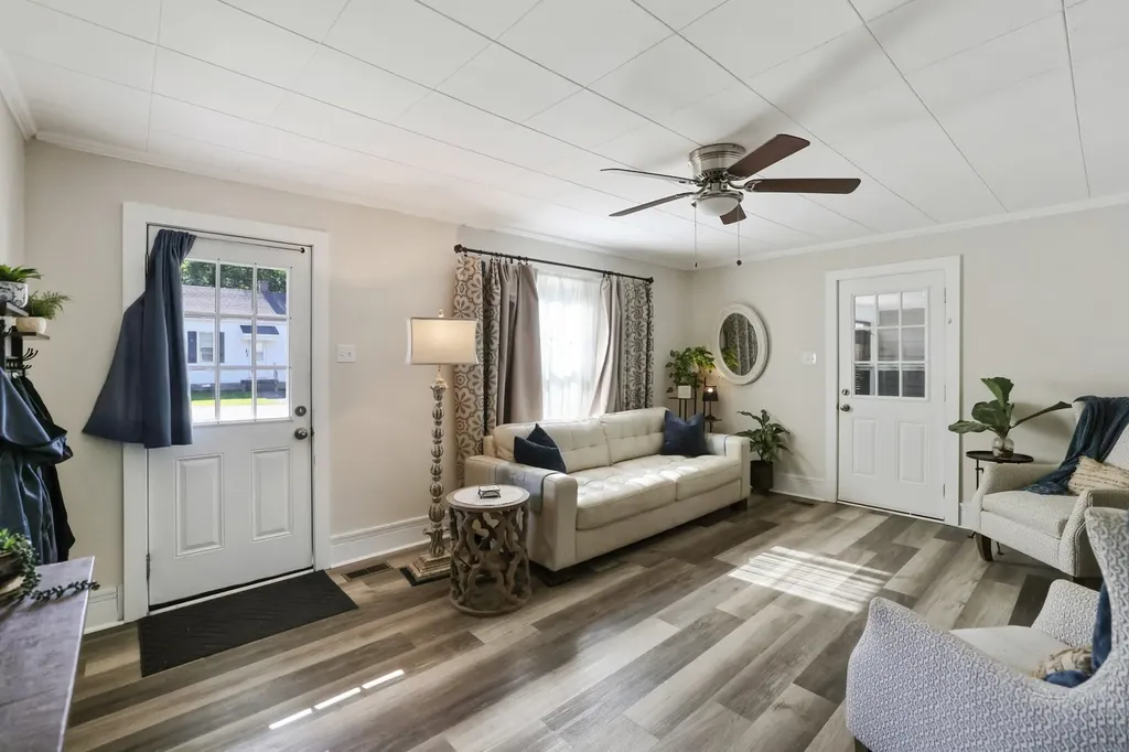336 W End Ave, N Lewisburg TN 37091