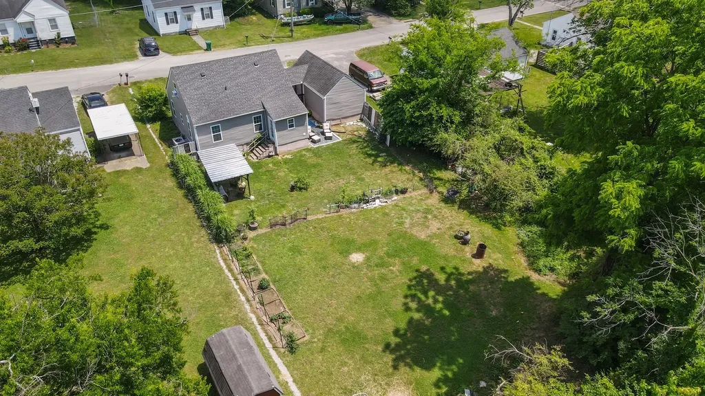 336 W End Ave, N Lewisburg TN 37091