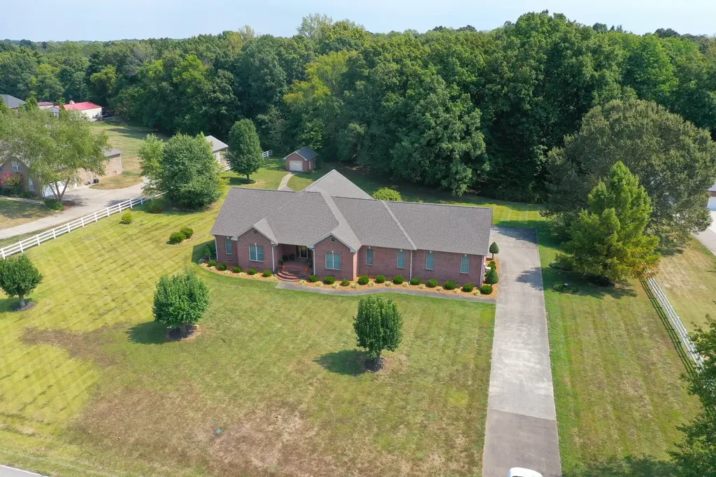 629 Mobley Road Clarksville TN 37043