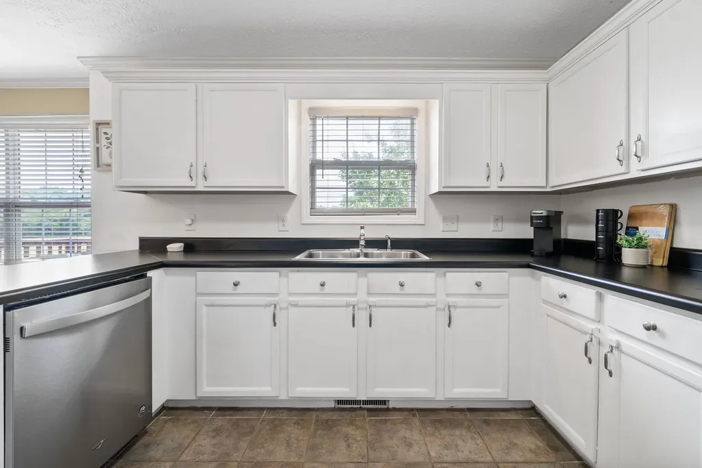 3396 Heatherwood Trace Clarksville TN 37040
