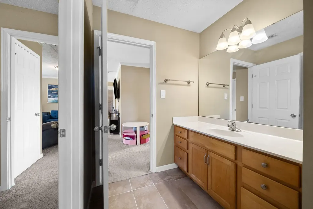 3396 Heatherwood Trace Clarksville TN 37040