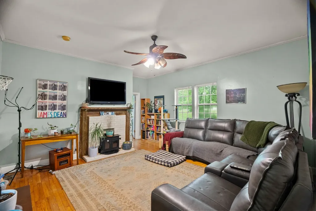 1098 Old Dickerson Pike Goodlettsville TN 37072