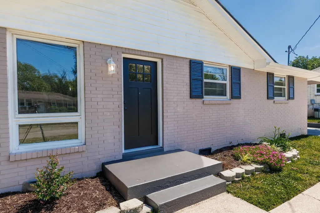 3228 Cloverwood Drive Nashville TN 37214