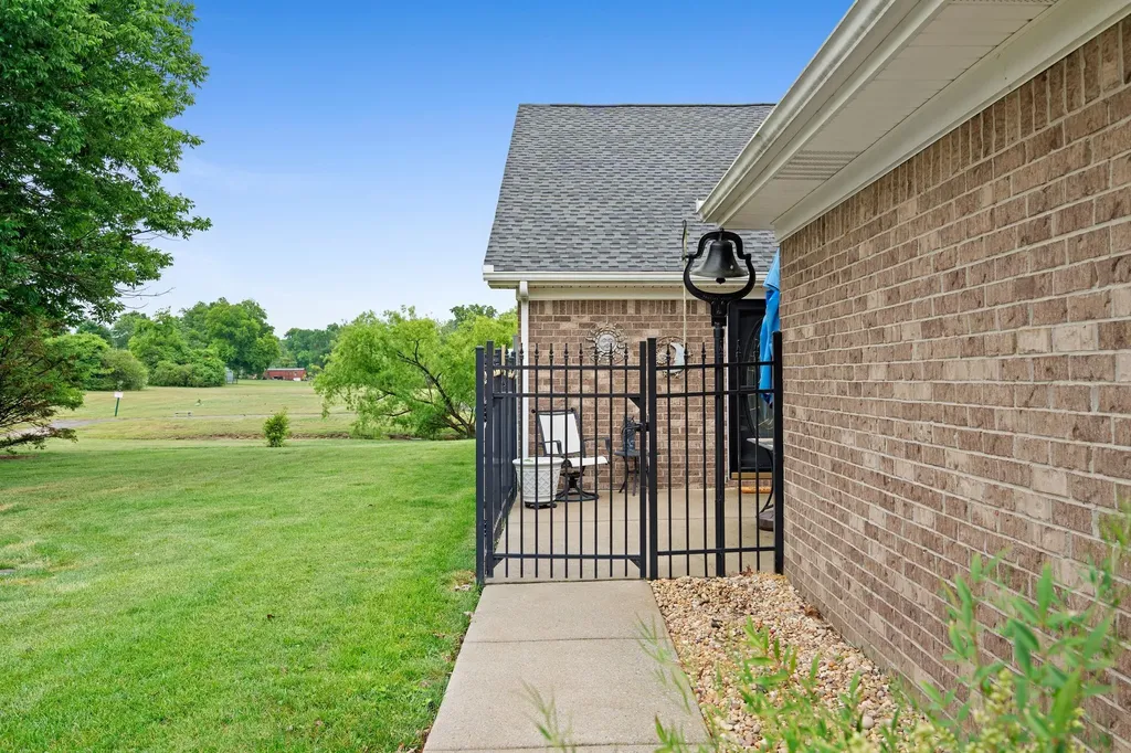 816 Lock 4 Road Gallatin TN 37066
