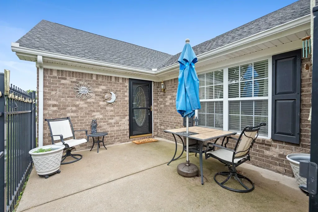 816 Lock 4 Road Gallatin TN 37066