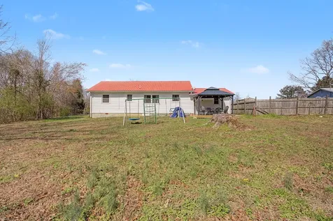 127 Rockhouse Road Hohenwald TN 38462