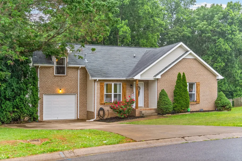 800 Leigh Ann Drive Clarksville TN 37042