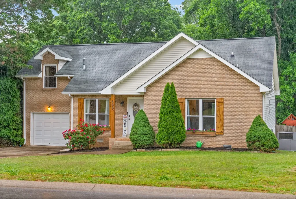 800 Leigh Ann Drive Clarksville TN 37042