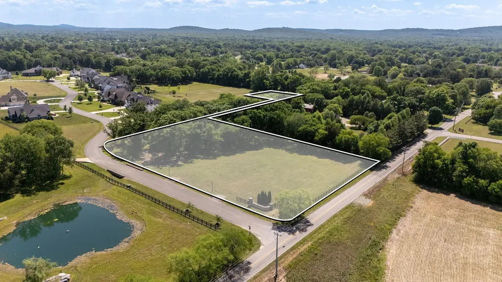 3004 Berry Patch Trail Rockvale TN 37153