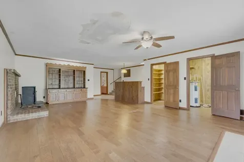 31 Colonial Cove Jackson TN 38305