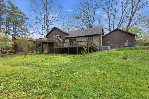 31 Colonial Cove Jackson TN 38305