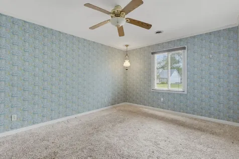31 Colonial Cove Jackson TN 38305