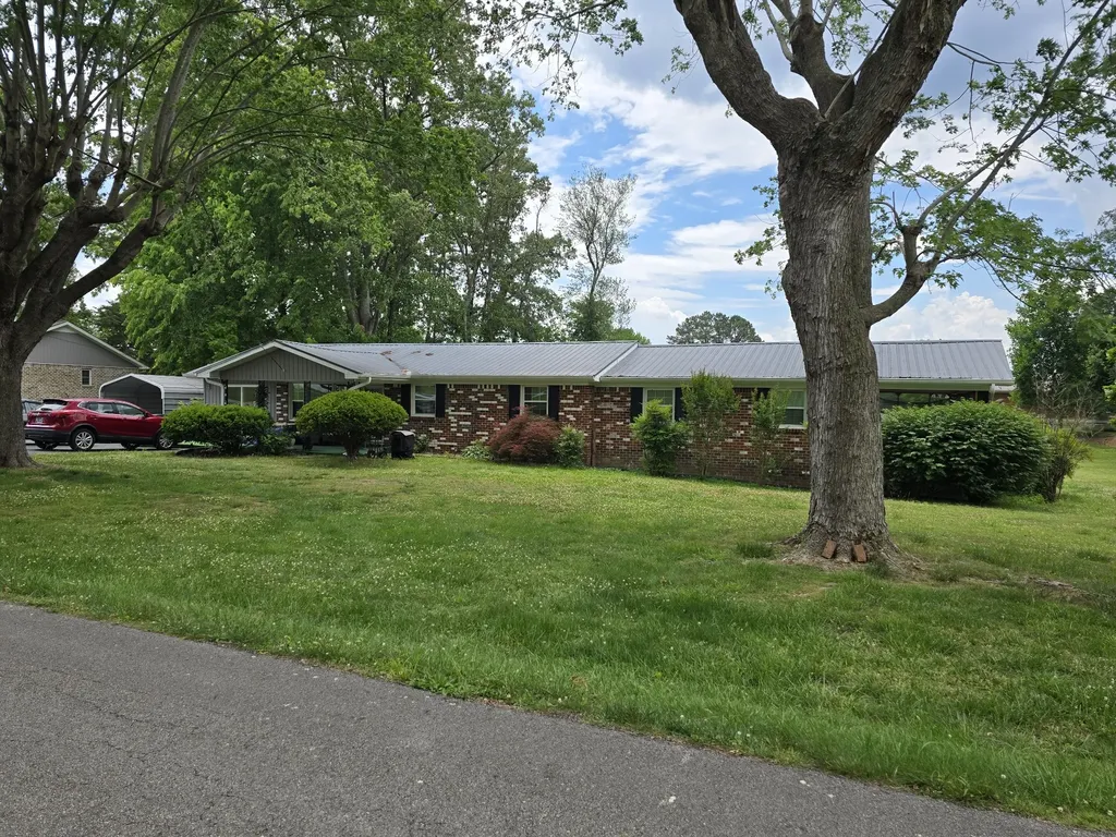 203 Cherry Lane Mcminnville TN 37110