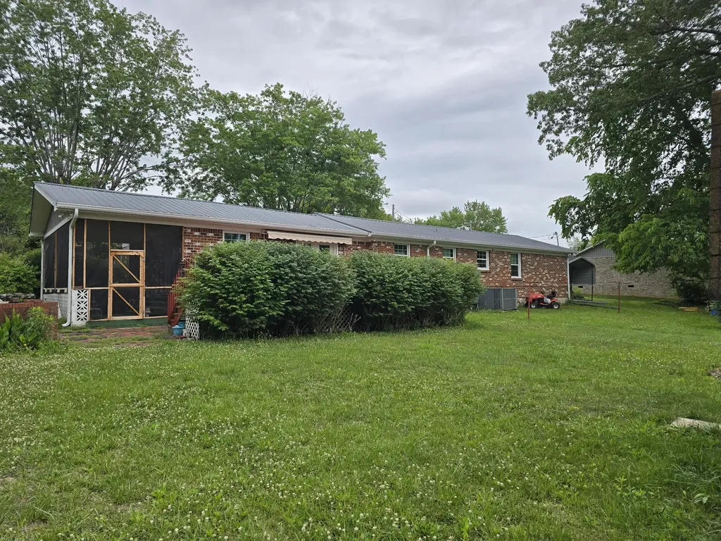 203 Cherry Lane Mcminnville TN 37110