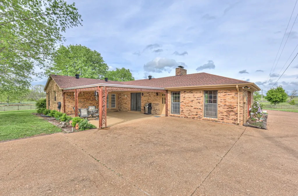 117 Brights Lane Gallatin TN 37066