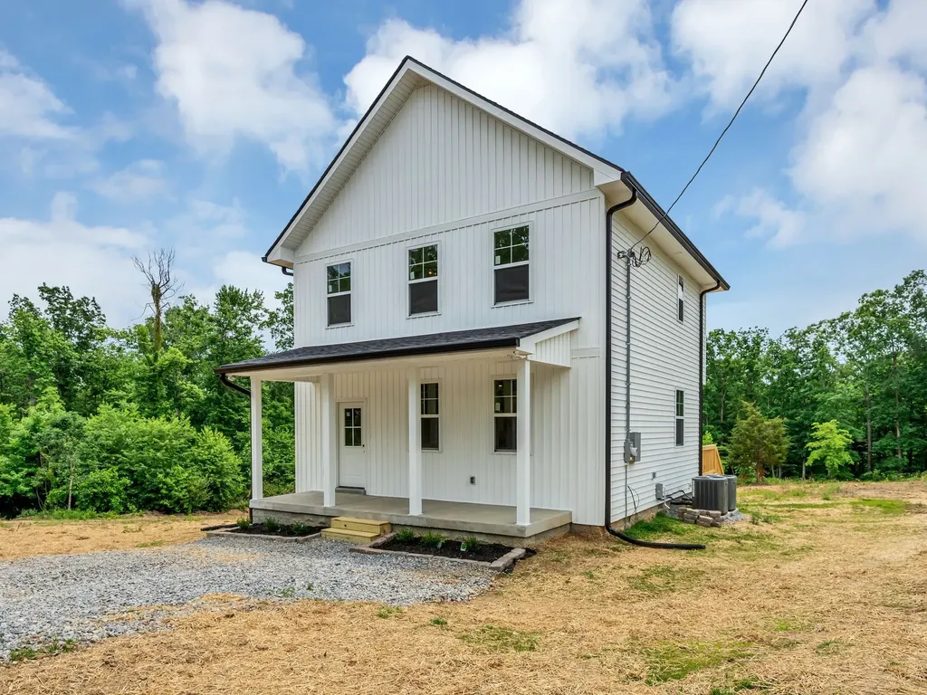 5800 Sanders Road Lyles TN 37098