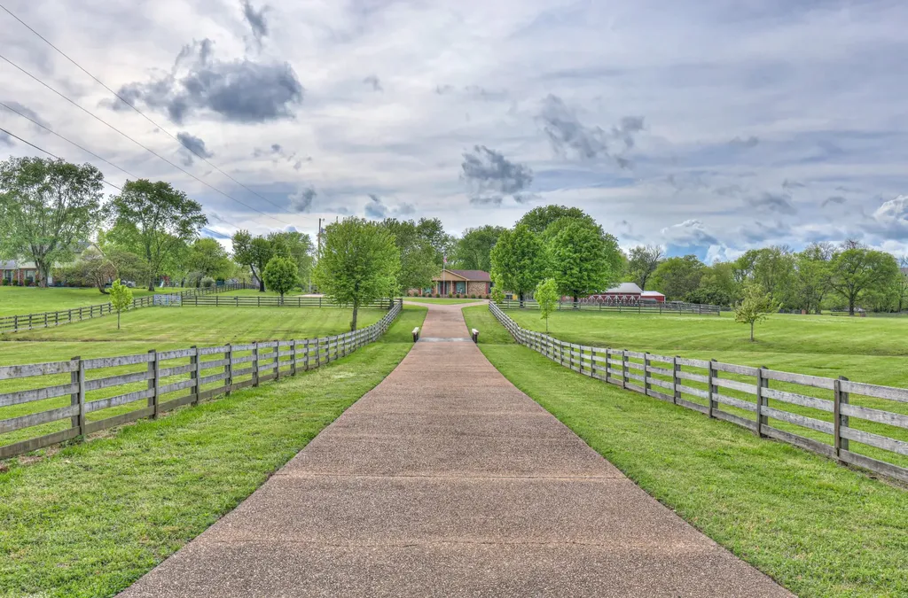 117 Brights Lane Gallatin TN 37066