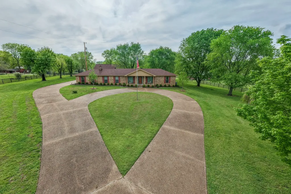 117 Brights Lane Gallatin TN 37066