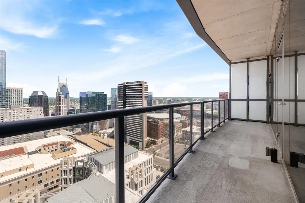 805 Church St, NE Nashville TN 37203
