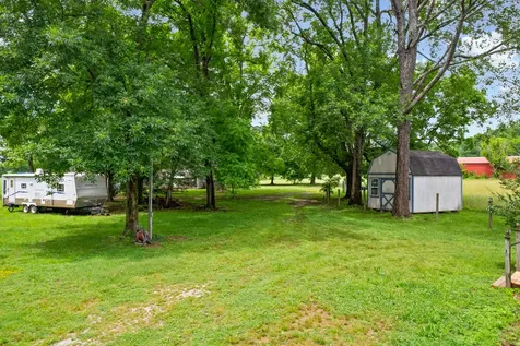 2499 W Leatherwood Road Cumberland Furnace TN 37051
