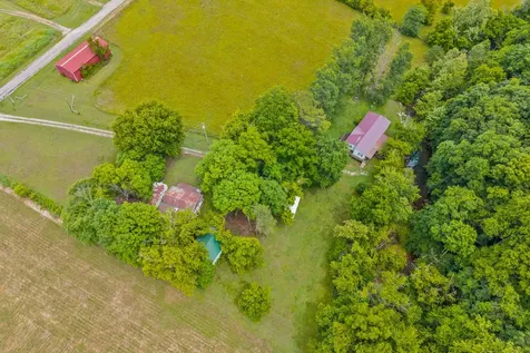2499 W Leatherwood Road Cumberland Furnace TN 37051