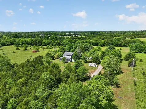 1420 Murray Kittrell Road Readyville TN 37149