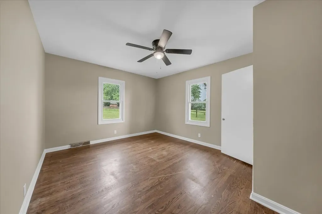 30 Jd Ring Road Hillsboro TN 37342