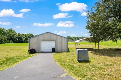 6439 Cedar Grove Road Big Sandy TN 38221