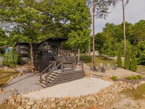 19 Lillypad Lane Tracy City TN 37387