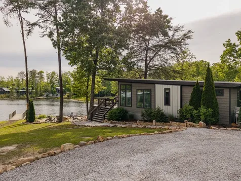 19 Lillypad Lane Tracy City TN 37387