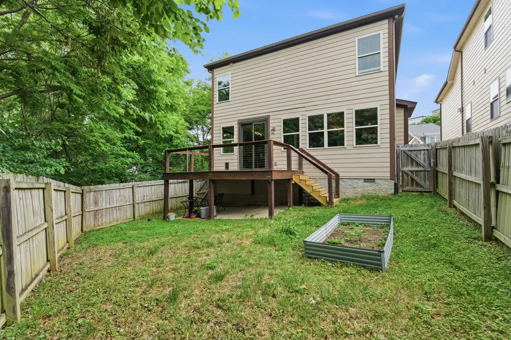 5925 Woodlands Avenue Nashville TN 37211