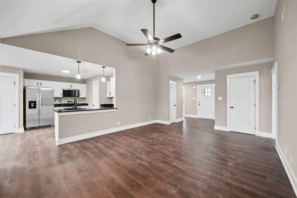 158 Irish Hills Clarksville TN 37042
