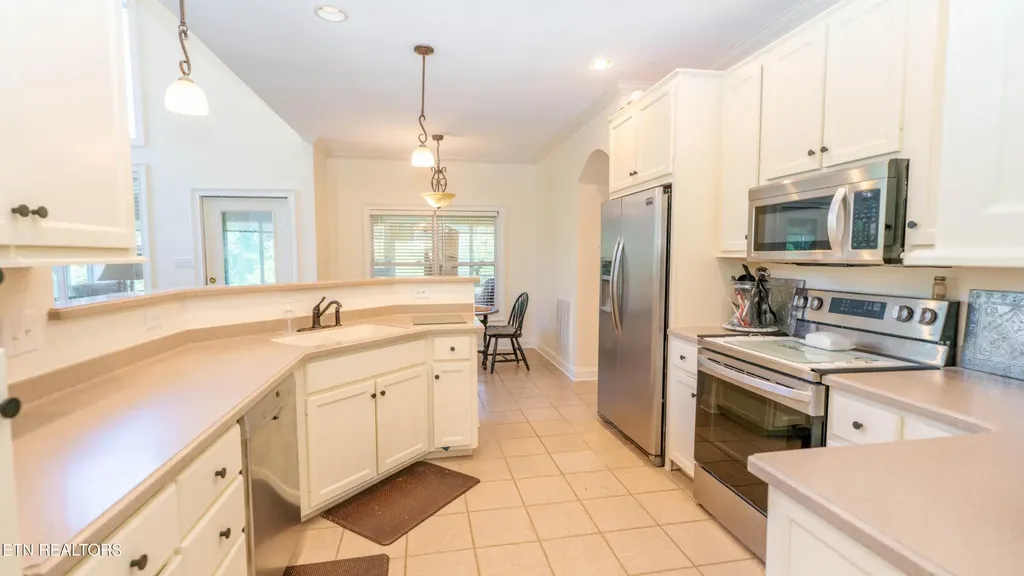 3512 Cabin Ridge Road Louisville TN 37777
