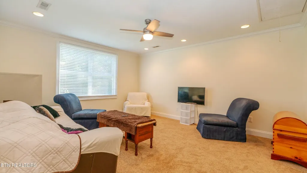 3512 Cabin Ridge Road Louisville TN 37777