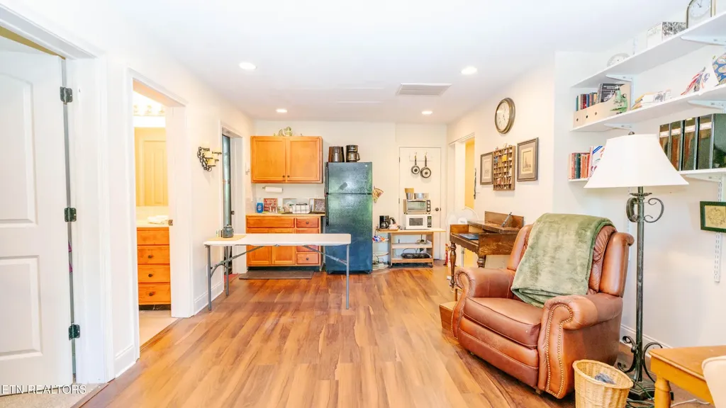 3512 Cabin Ridge Road Louisville TN 37777