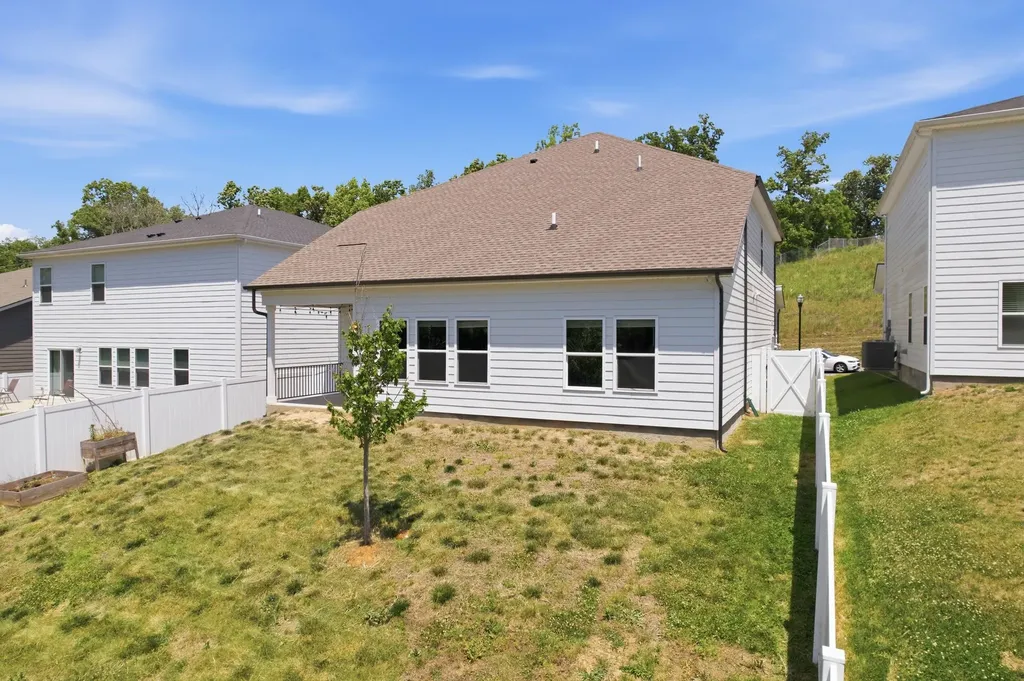 7020 Evans Hill Way Hermitage TN 37076