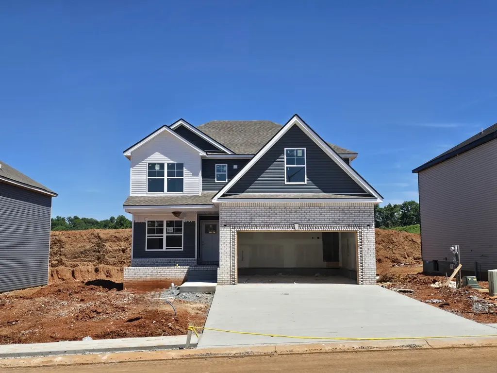 316 Cardinal Creek Clarksville TN 37040