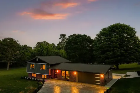 552 Dreamland Road Spring City TN 37381